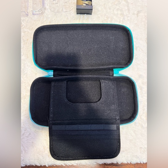 Nintendo Switch ACNH Console Bundle with Accessories - Picture 11 of 13